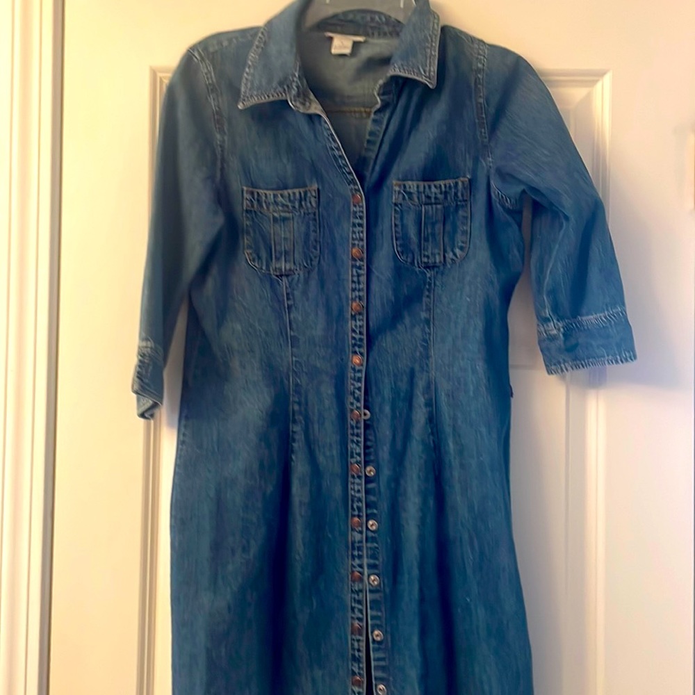 Old navy denim dress, size 8  mid sleeve